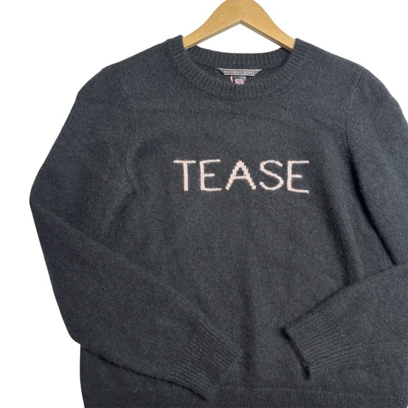 VICTORIA'S SECRET 100% Cashmere Sweater – Tease Graphic – Black – Size S - Picture 2 of 6
